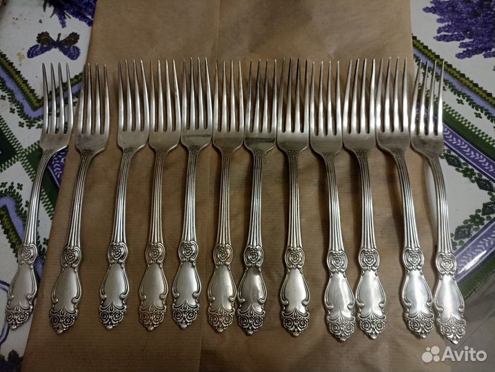 Продам столовые вилки клеймо мнц, серия 