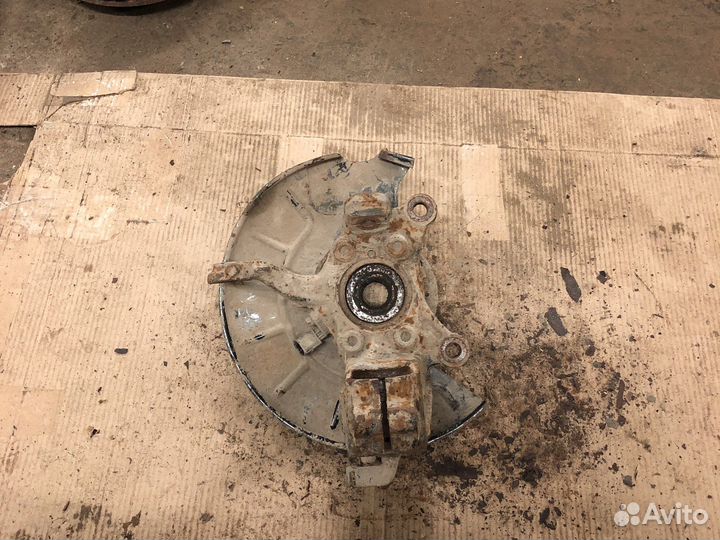 Volkswagen tiguan кулак поворотный