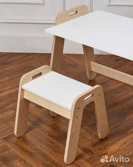 Детский стол и стул