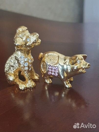 Статуэтки год собаки/год свиньи 2 шт маленькие