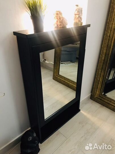 Навесной шкаф, с полками и зеркалом Икея