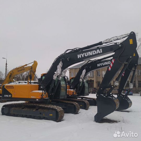 Гусеничный экскаватор Hyundai R225LVS, 2023