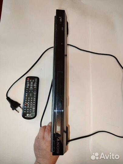 DVD-плеер Sony DVP-SR450K