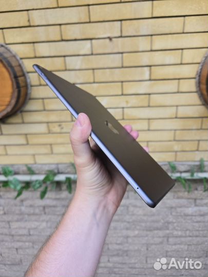 Планшет apple iPad Air 3