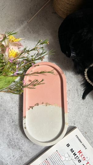 Свечи из медовой вощины, подставки и вазы из гипса