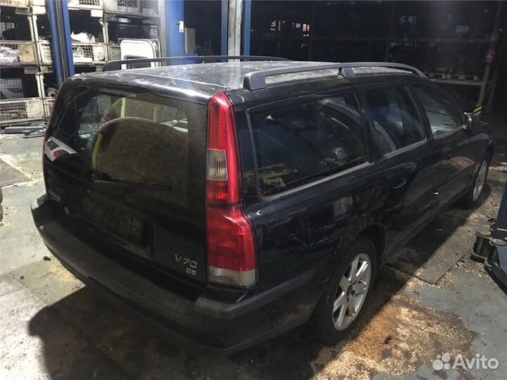 Разбор на запчасти Volvo V70 2001-2008