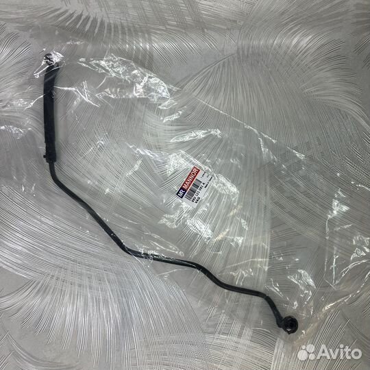Патрубок системы охлаждения VW 8R0121081A