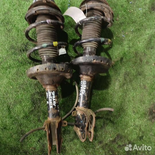 Передние стойки subaru outback 2010