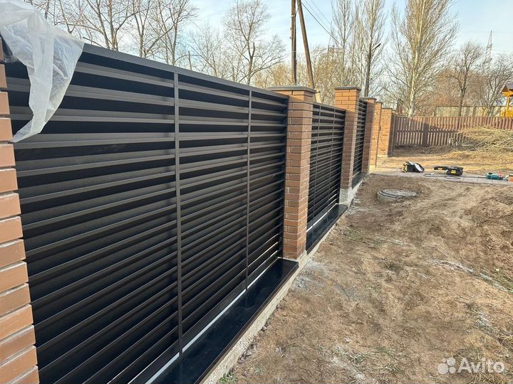 Забор жалюзи хайтек чёрный матовый