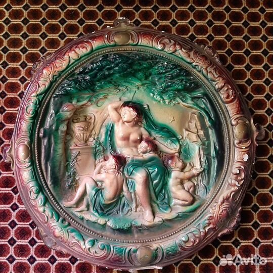 Настенное панно из гипса