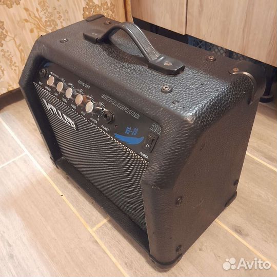 Комбоусилитель