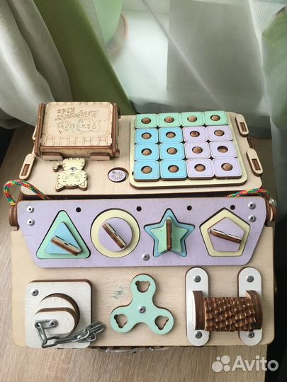 Бизиборд домик