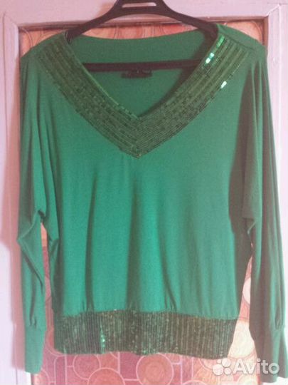Кофта с пайетками