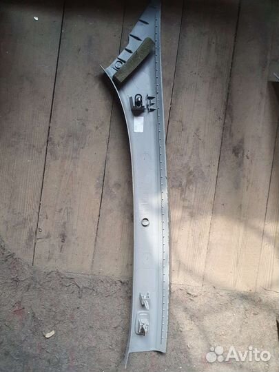 Накладка стойки левая Opel Astra Н