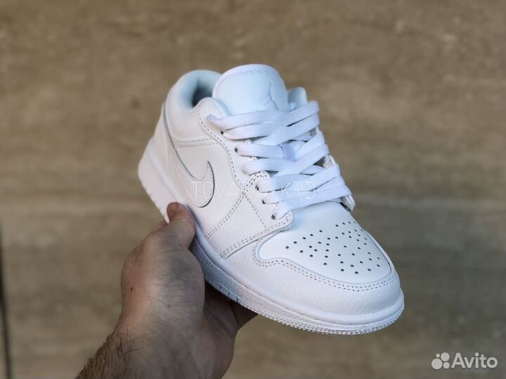 Кроссовки Nike Air Jordan 1 Low White