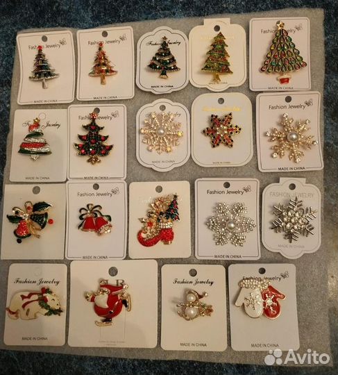 Брошки новогодние