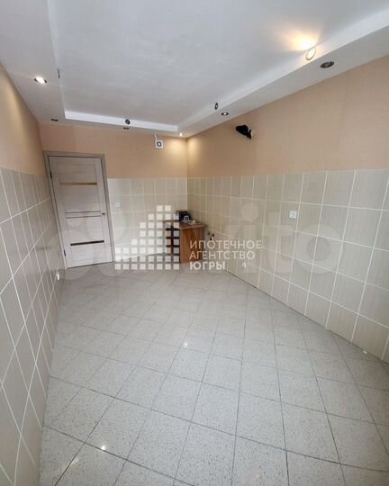 3-к. квартира, 85 м², 3/10 эт.