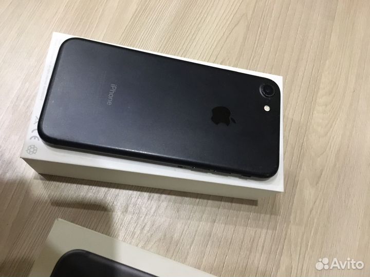 iPhone 7, 32 ГБ