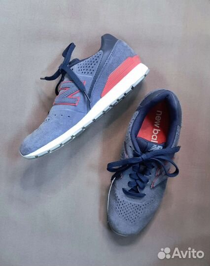 Кроссовки женские 37 размер