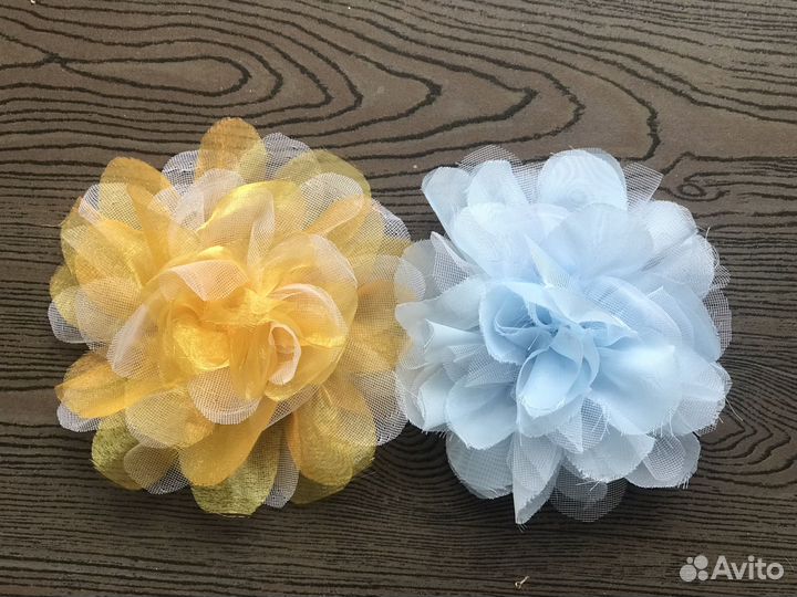 Брошь цветок