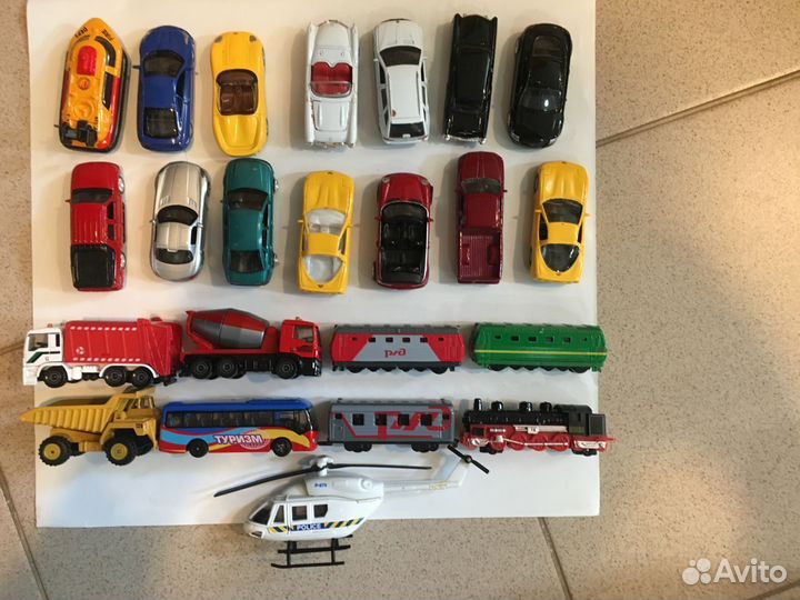 Игрушки коллекция автомобилей