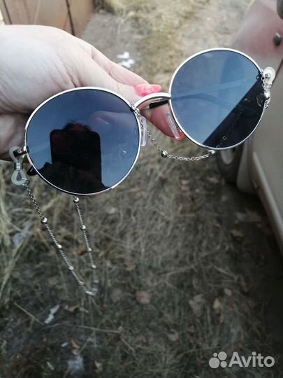 Солнцезащитные очки женские брендовые