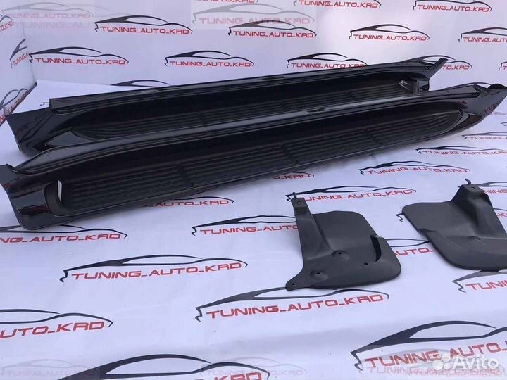 Подножки (пороги) Toyota Land Cruiser 200 I3586