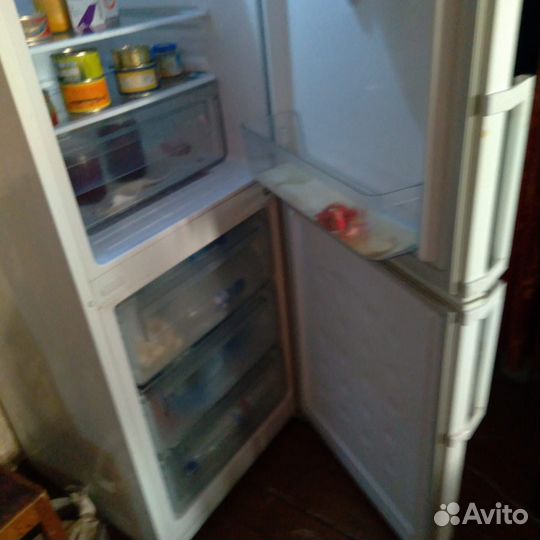 Холодильник samsung