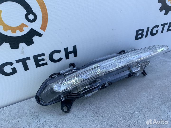 Дхо правый Mercedes W221 A2218201856