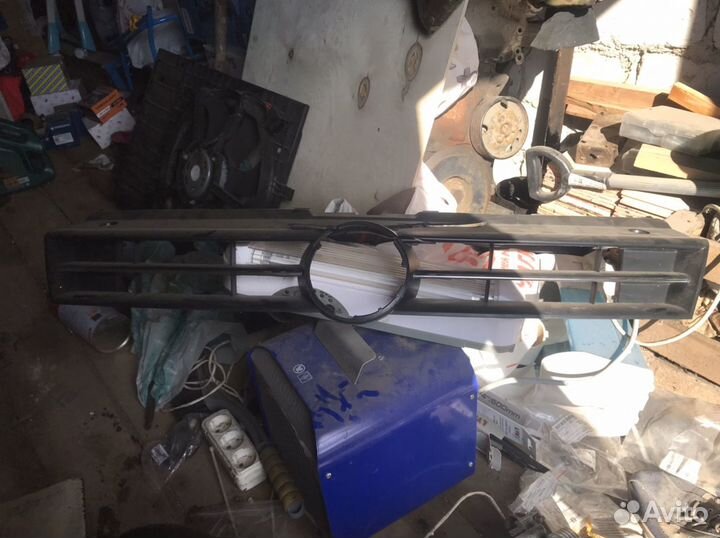 Решетка радиатора wv polo hatchback 6r