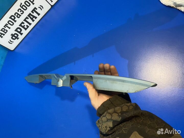 Молдинг багажника mitsubishi carisma седан