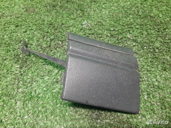 Заглушка буксировочного крюка volkswagen Touareg