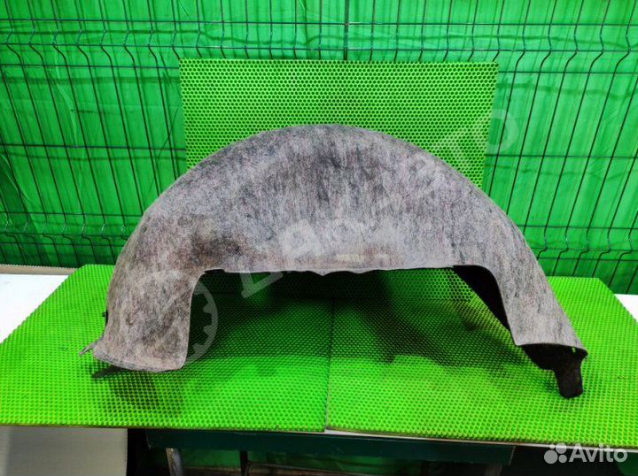 Подкрылок задний левый Mercedes-Benz V W639