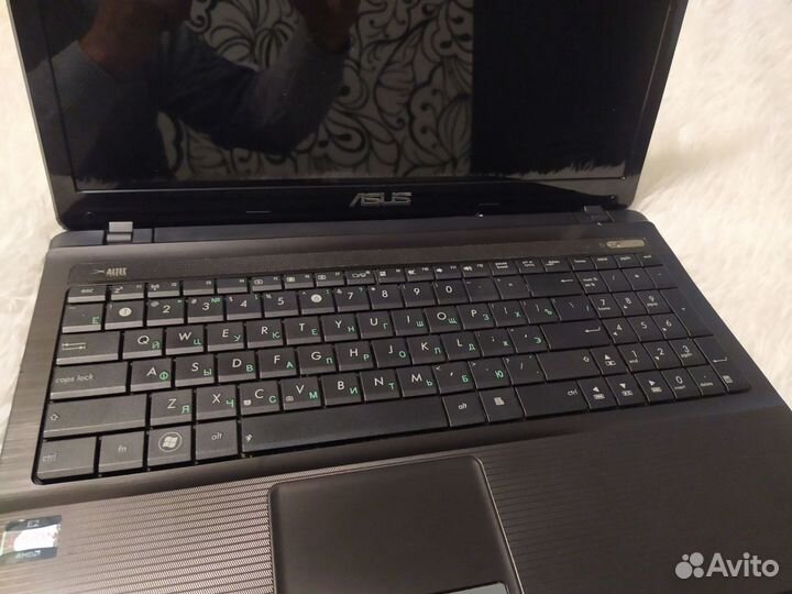 Ноутбук asus