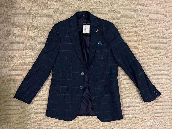 Пиджак на мальчика 158р