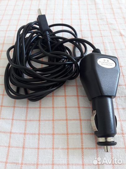 Продам новое автомобильное зарядное