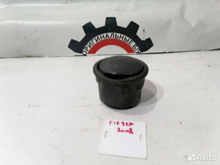 Пепельница Ford Fiesta 2008