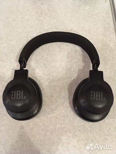Беспроводные наушники jbl e55bt