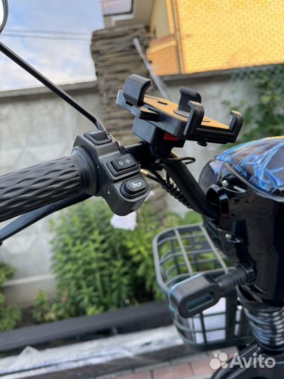 Электроскутер новый 600 W,20 ah, колеса 16