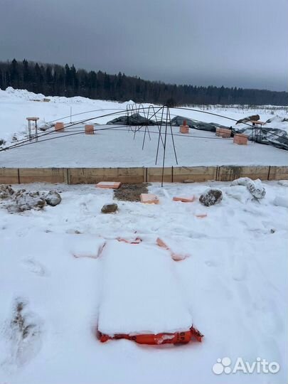 Строим фундамент со своей опалубкой техникой