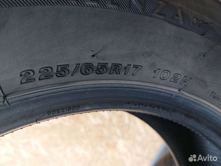 Bridgestone Alenza 001 225/65 R17 102