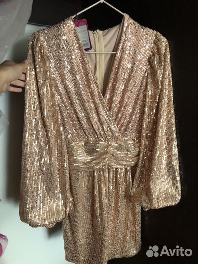 Платье золотое с пайетками праздничное блестящее