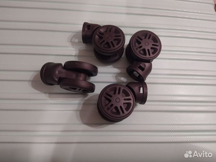 Чемодан новый Ridberg