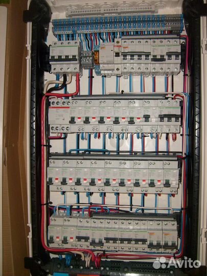 Электрик. Услуги электрика