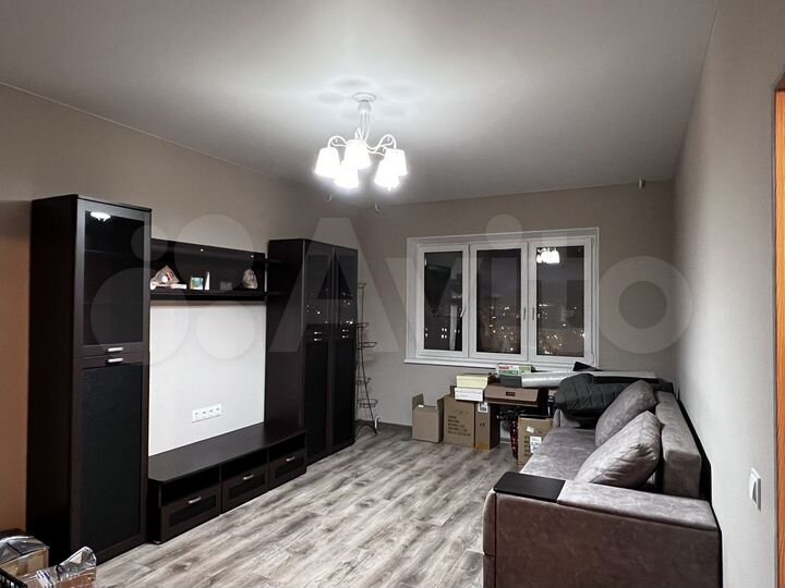 2-к. квартира, 55 м², 3/9 эт.