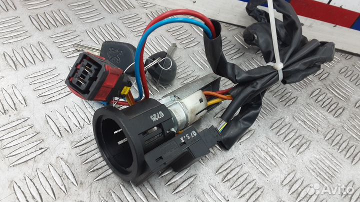 Замок зажигания Peugeot Partner (1996-2008)