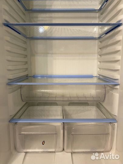 Холодильник бу indesit