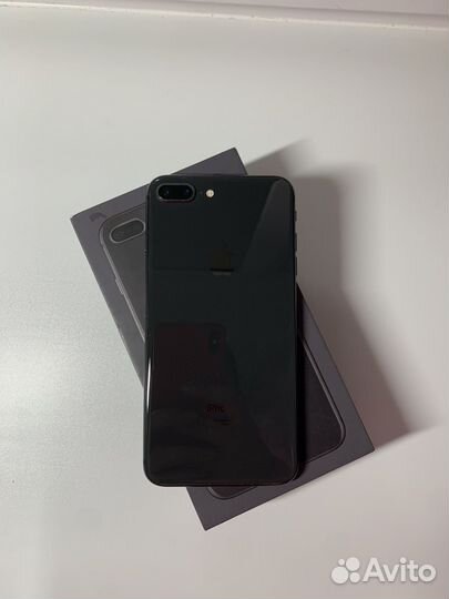 iPhone 8 Plus, 64 ГБ