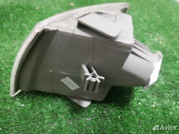 Указатель поворота передний правый Vectra A