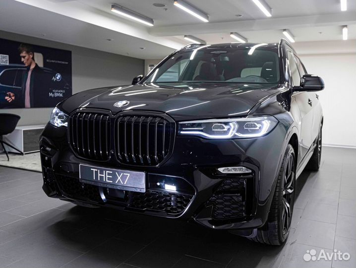 BMW X7 3.0 AT, 2022